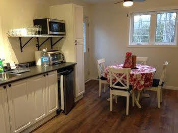 The Treehouse Bed And Breakfast Flesherton Экстерьер фото